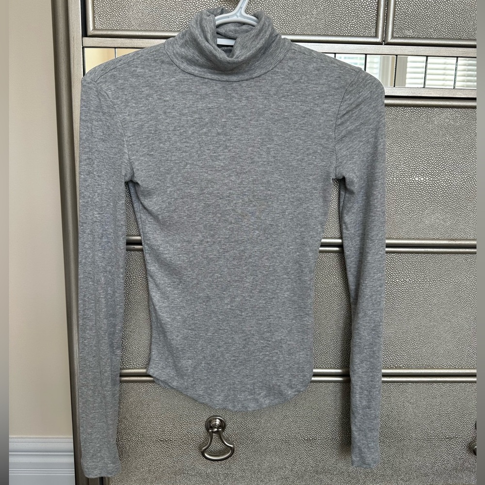 Sunday Best Freshman Turtleneck - Picture 2 of 11